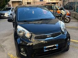 Nero Usata 2015 Kia Picanto Due volumi | 6500 €