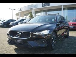 Nero Usata 2020 Volvo V60 Momentum Station wagon | 20.900 € (Buon prezzo)