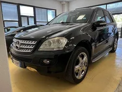Nero Usata 2005 Mercedes ML320 SUV | 7600 € (Cara)