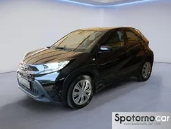 Nero Usata 2022 Toyota Aygo Active Due volumi | 13.500 € (Buon prezzo)