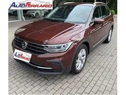 Marrone(met.) Usata 2020 VW Tiguan Life SUV | 26.800 € (Molto cara)