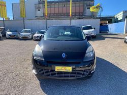 Nero Usata 2010 Renault Scénic III Monovolume | 2800 € (Buon prezzo)