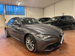 Grigio Usata 2017 Alfa Romeo Giulia Super Tre volumi | 12.500 € (Buon prezzo)