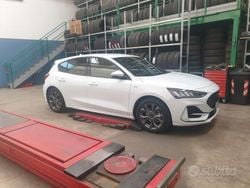 Bianco Usata 2022 Ford Focus Tre volumi | 20.400 € (Buon prezzo)