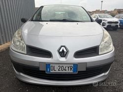 Argento Usata 2008 Renault Clio II Tre volumi | 3200 € (Buon prezzo)