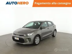 Grigio Usata 2018 Kia Rio Active Tre volumi | 10.999 € (Buon prezzo)
