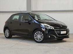 Nero Usata 2018 Peugeot 208 Active Due volumi | 8500 € (Ottimo prezzo)