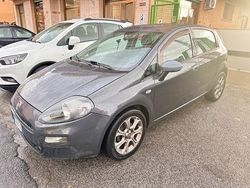 Grigio scuro Usata 2015 Fiat Punto Lounge Due volumi | 3500 € (Super prezzo)