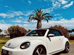 Usata 2013 VW Maggiolino Design Cabrio | 15.900 € (Buon prezzo)