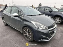 Grigio Usata 2017 Peugeot 208 Allure Due volumi | 8950 € (Buon prezzo)