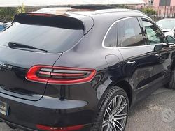 Nero Usata 2014 Porsche Macan SUV | 29.000 € (Molto cara)