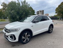 Bianco Usata 2022 VW T-Roc R-line SUV | 21.500 € (Buon prezzo)