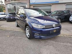 Blu/azzurro Usata 2018 VW Touran Executive Monovolume | 18.990 € (Ottimo prezzo)
