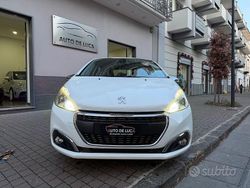Bianco Usata 2017 Peugeot 208 Allure Due volumi | 7499 € (Ottimo prezzo)