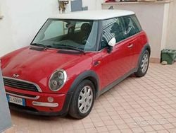 Rosso Usata 2004 Mini ONE Due volumi | 1000 € (Super prezzo)
