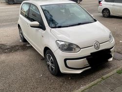 Bianco Usata 2013 VW up! Due volumi | 4300 € (Ottimo prezzo)