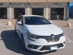 Bianco Usata 2016 Renault Mégane III Bose Edition Tre volumi | 10.500 € (Molto cara)