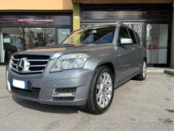 Grigio scuro Usata 2012 Mercedes GLK250 SUV | 12.900 € (Cara)