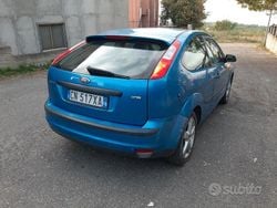 Blu Usata 2005 Ford Focus Monovolume | 1500 € (Buon prezzo)