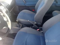 Blu Usata 2009 VW Polo Comfortline Tre volumi | 3400 € (Buon prezzo)