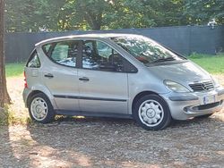 Grigio Usata 2002 Mercedes A140 Due volumi | 1400 €