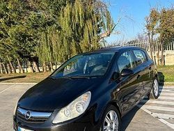 Nero Usata 2008 Opel Corsa Due volumi | 2500 € (Cara)