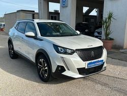 Bianco Usata 2021 Peugeot 2008 Allure SUV | 15.900 € (Buon prezzo)