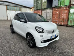 Bianco Usata 2019 Smart ForFour Brabus Tre volumi | 12.990 € (Buon prezzo)