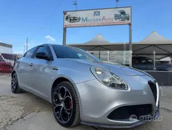 Grigio Usata 2011 Alfa Romeo Giulietta Veloce Due volumi | 7900 € (Molto cara)