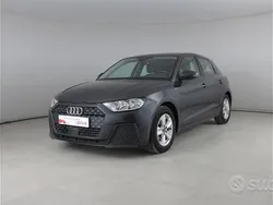 Grigio manhattan metallizzato Usata 2023 Audi A1 Sportback Comfort Due volumi | 23.800 € (Ottimo prezzo)