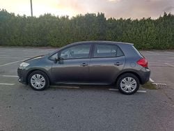 Grigio Usata 2008 Toyota Auris Sol Tre volumi | 4500 € (Buon prezzo)