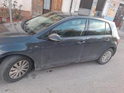 Grigio Usata 2015 VW Golf Tre volumi | 6500 € (Ottimo prezzo)