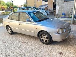 Grigio Usata 2000 Hyundai Accent GLS Tre volumi | 1400 €