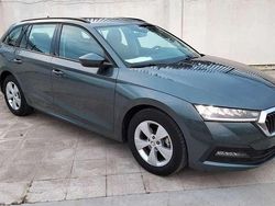 Grigio Usata 2021 Skoda Octavia Executive Station wagon | 19.900 € (Buon prezzo)