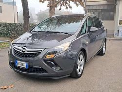Usata 2014 Opel Zafira Tourer Innovation Monovolume | 8800 € (Cara)