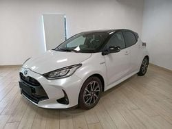 Bianco Usata 2021 Toyota Yaris Hybrid Style Tre volumi | 15.900 € (Buon prezzo)