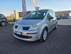 Grigio Usata 2007 Renault Modus Dynamique Monovolume | 2900 € (Buon prezzo)