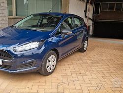 Blu Usata 2016 Ford Fiesta Ambiente Due volumi | 9900 € (Cara)