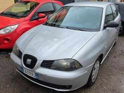 Grigio Usata 2002 Seat Ibiza Stella Tre volumi | 1500 € (Ottimo prezzo)