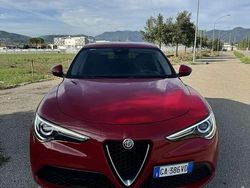 Usata 2020 Alfa Romeo Stelvio Super SUV | 17.800 € (Buon prezzo)