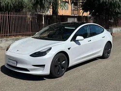 Bianco Usata 2021 Tesla Model 3 Standard Range Tre volumi | 25.290 € (Buon prezzo)