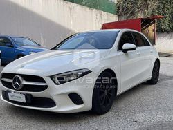 Bianco Usata 2019 Mercedes A180 Due volumi | 18.700 €