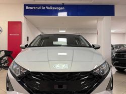 Grigio Nuova 2025 Hyundai i20 Tre volumi | 18.800 € (Buon prezzo)