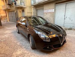 Nero Usata 2010 Alfa Romeo Giulietta Tre volumi | 5500 € (Cara)