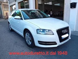 Bianco Usata 2012 Audi A3 Attraction Tre volumi | 6800 € (Super prezzo)