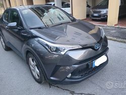 Grigio Usata 2018 Toyota C-HR SUV | 14.800 € (Ottimo prezzo)