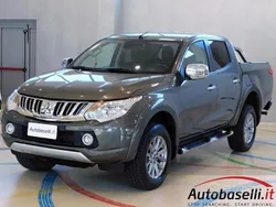 Grigio Usata 2016 Mitsubishi L200 Intense Pick-up | 17.623 € (Super prezzo)