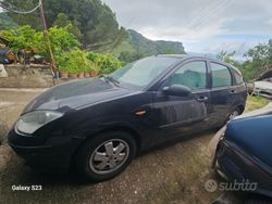 Nero Usata 2002 Ford Focus Tre volumi | 1400 € (Buon prezzo)
