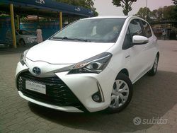 Bianco Usata 2019 Toyota Yaris Hybrid Business Edition Tre volumi | 12.990 € (Buon prezzo)