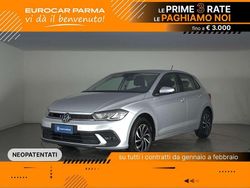 Reflex silver metallizzato Usata 2023 VW Polo Life Tre volumi | 16.400 € (Buon prezzo)